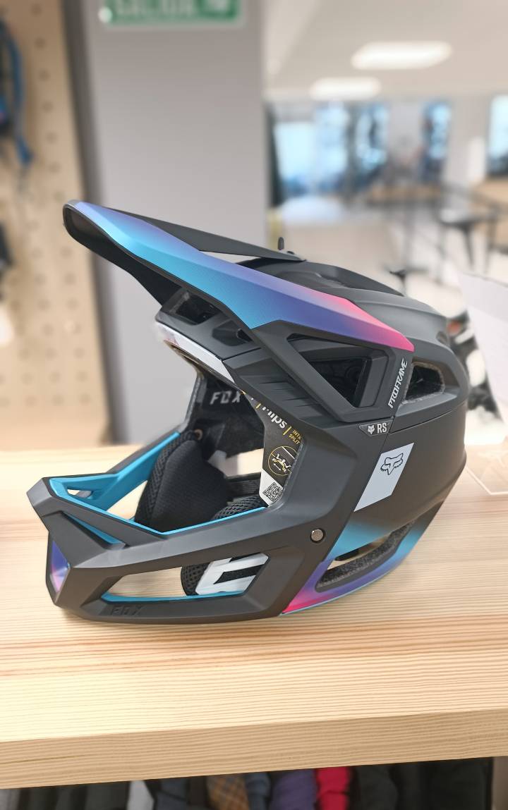 Asi es el nuevo casco Fox Proframe RS 2022